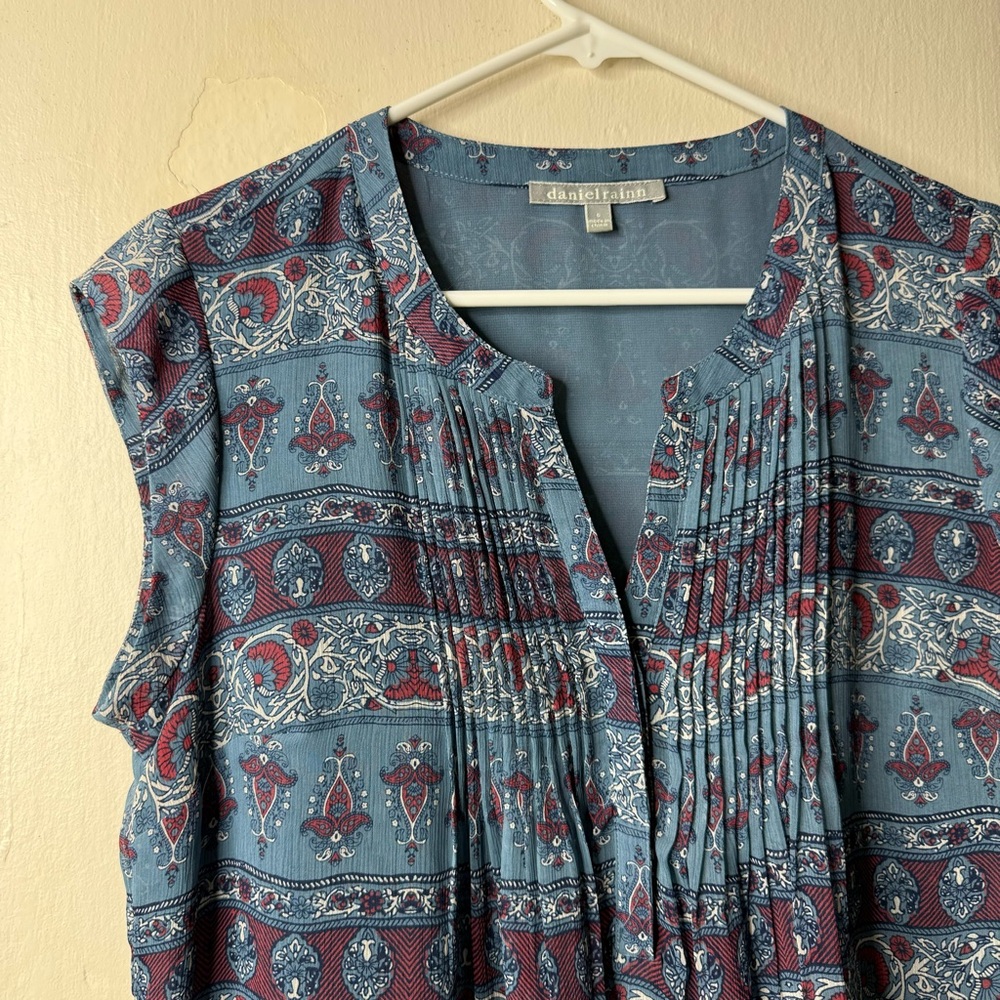 Daniel Rainn Stitch Fix Blue Lace Crochet Hem Sleeveless Cap Sleeve Blouse - Picture 3 of 6
